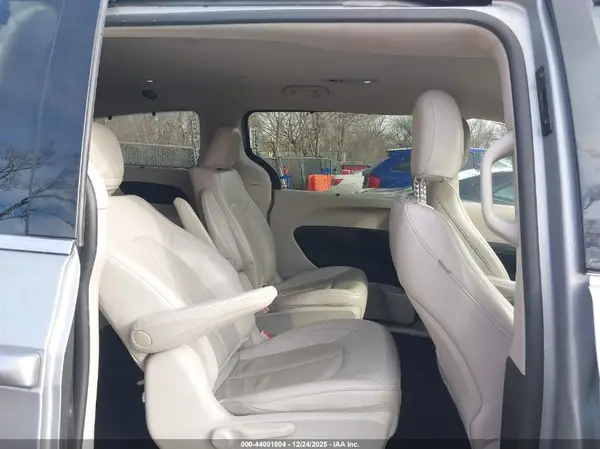 2C4RC1L78MR594569 2021 CHRYSLER PACIFICA - Image 8