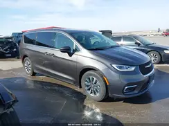 2C4RC1L78NR105654 2022 CHRYSLER PACIFICA