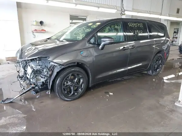 2C4RC1L78NR119103 2022 CHRYSLER PACIFICA - Image 2