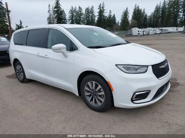 2C4RC1L78NR122857 2022 CHRYSLER PACIFICA - Image 1