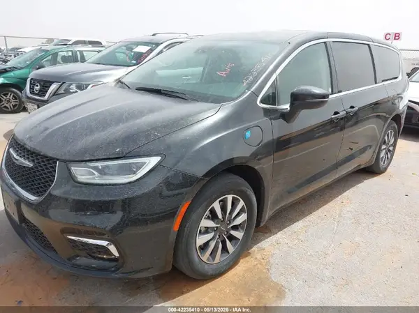 2C4RC1L78PR551371 2023 CHRYSLER PACIFICA - Image 2