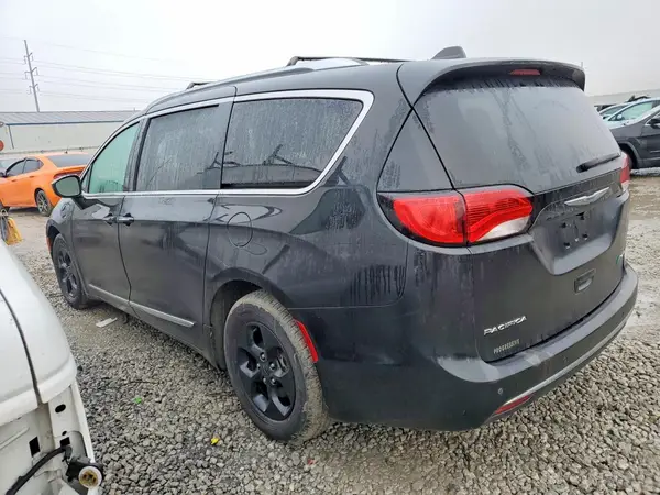 2C4RC1L79JR157675 2018 CHRYSLER PACIFICA - Image 2
