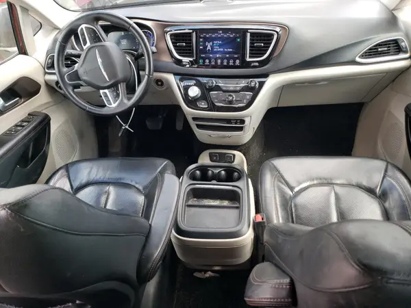 2C4RC1L79JR194824 2018 CHRYSLER PACIFICA - Image 8