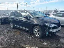 2C4RC1L79JR262247 2018 CHRYSLER PACIFICA