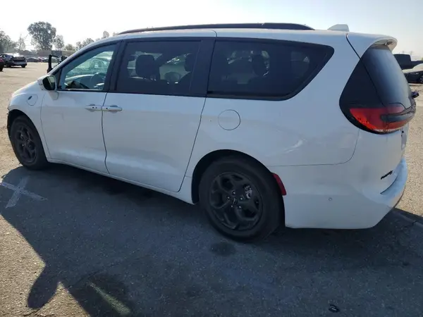2C4RC1L79MR529620 2021 CHRYSLER PACIFICA - Image 2