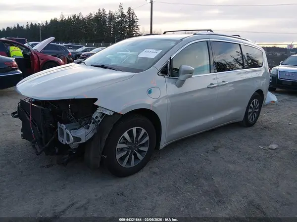 2C4RC1L79MR540844 2021 CHRYSLER PACIFICA - Image 2