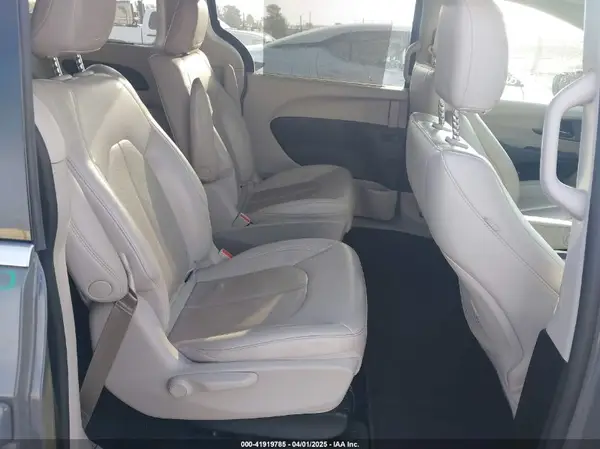2C4RC1L79MR591650 2021 CHRYSLER PACIFICA - Image 8