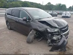 2C4RC1L79NR121569 2022 CHRYSLER PACIFICA
