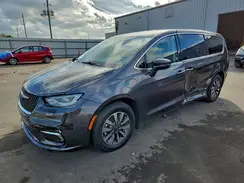 2C4RC1L79NR136993 2022 CHRYSLER PACIFICA
