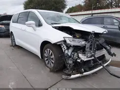 2C4RC1L79NR205407 2022 CHRYSLER PACIFICA