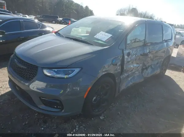2C4RC1L79NR213703 2022 CHRYSLER PACIFICA - Image 2