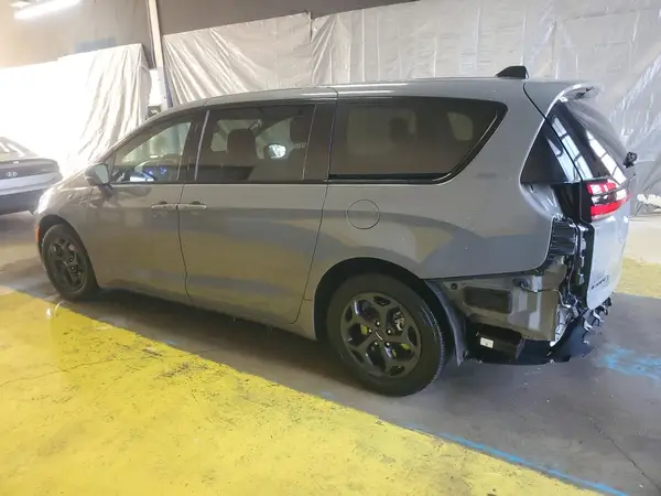 2C4RC1L79PR501577 2023 CHRYSLER PACIFICA - Image 2