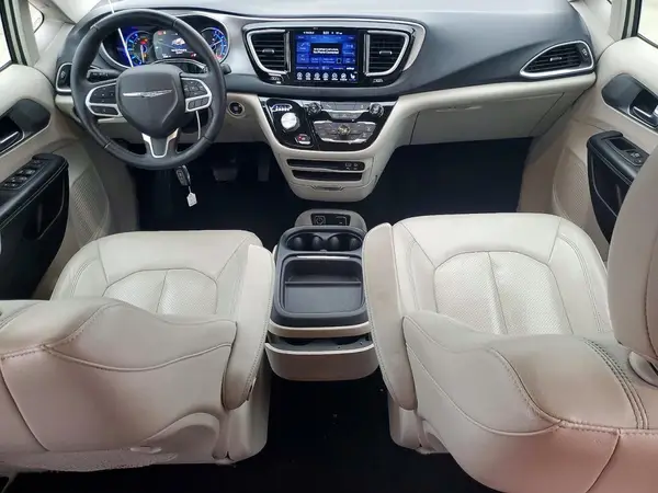 2C4RC1L7XHR771953 2017 CHRYSLER PACIFICA - Image 8