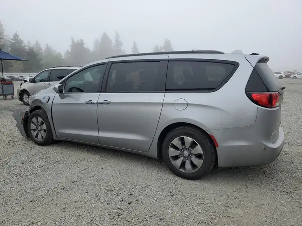 2C4RC1L7XJR359313 2018 CHRYSLER PACIFICA - Image 2