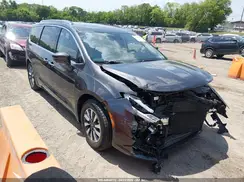 2C4RC1L7XMR596498 2021 CHRYSLER PACIFICA