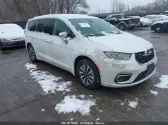 2C4RC1L7XNR118874 2022 CHRYSLER PACIFICA