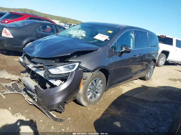 2C4RC1L7XNR120947 2022 CHRYSLER PACIFICA - Image 2