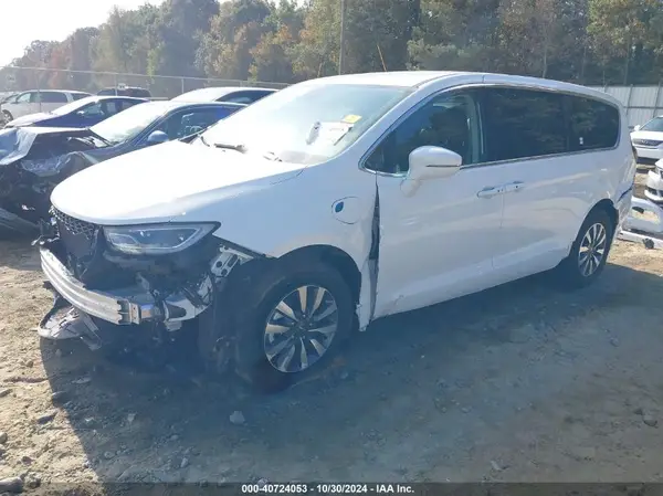 2C4RC1L7XNR173597 2022 CHRYSLER PACIFICA - Image 2