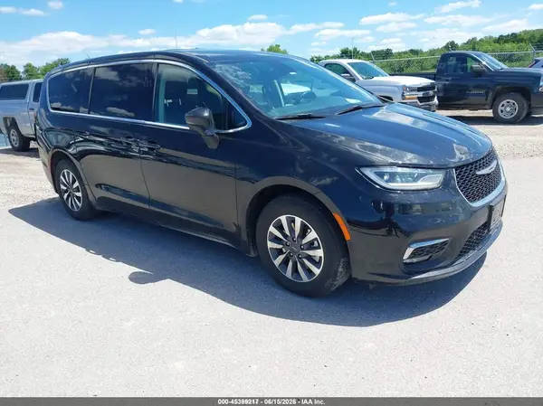 2C4RC1L7XPR575669 2023 CHRYSLER PACIFICA - Image 1