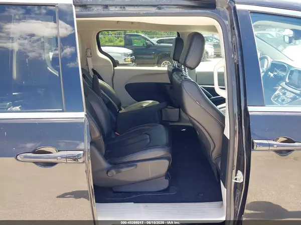 2C4RC1L7XPR575669 2023 CHRYSLER PACIFICA - Image 8