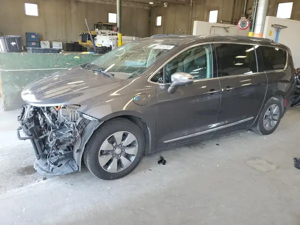 2C4RC1N70HR748873 2017 CHRYSLER PACIFICA - Image 1