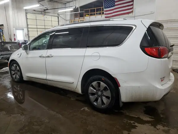 2C4RC1N70JR118812 2018 CHRYSLER PACIFICA - Image 2