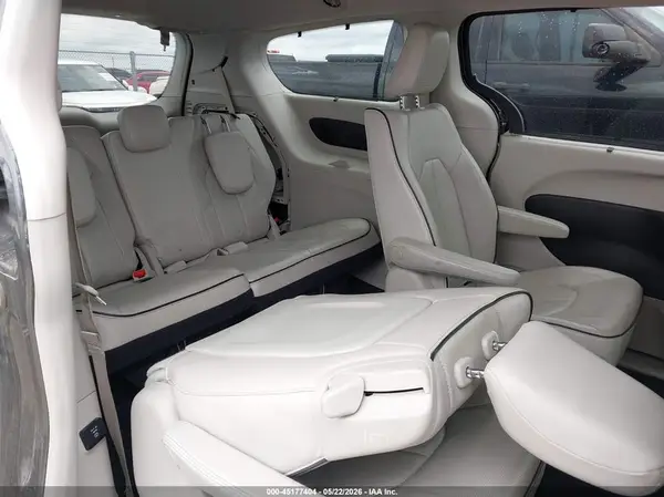 2C4RC1N70JR230347 2018 CHRYSLER PACIFICA - Image 8