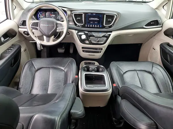 2C4RC1N70JR263722 2018 CHRYSLER PACIFICA - Image 8