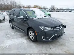 2C4RC1N70JR276423 2018 CHRYSLER PACIFICA