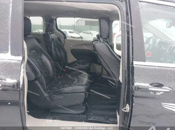2C4RC1N70JR276423 2018 CHRYSLER PACIFICA - Image 8