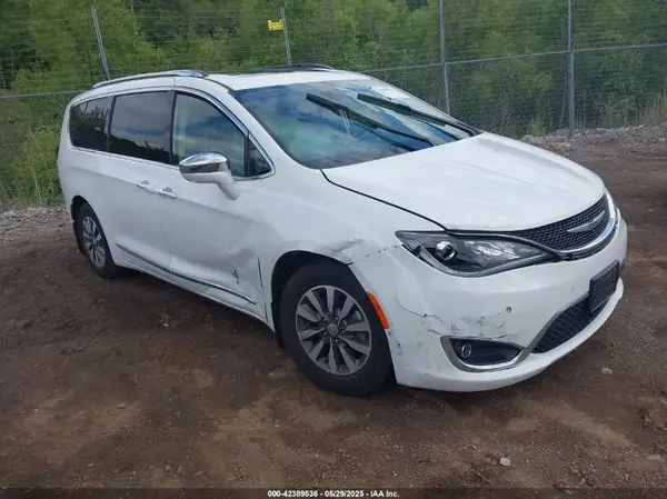 2C4RC1N70LR173649 2020 CHRYSLER PACIFICA - Image 1