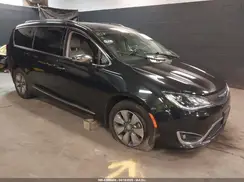 2C4RC1N70LR243988 2020 CHRYSLER PACIFICA