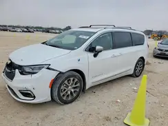 2C4RC1N70PR501805 2023 CHRYSLER PACIFICA