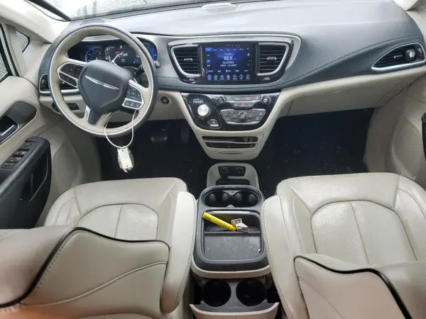 2C4RC1N71HR709404 2017 CHRYSLER PACIFICA - Image 8