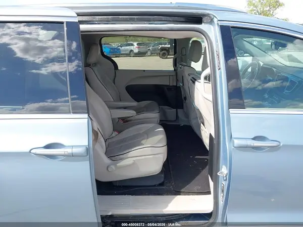 2C4RC1N71HR727689 2017 CHRYSLER PACIFICA - Image 8