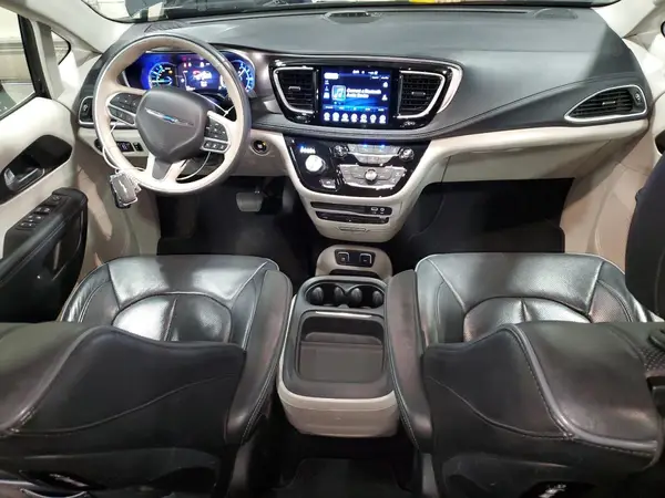 2C4RC1N71HR745657 2017 CHRYSLER PACIFICA - Image 8
