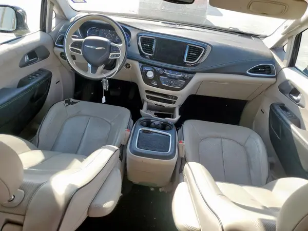 2C4RC1N71JR168456 2018 CHRYSLER PACIFICA - Image 8