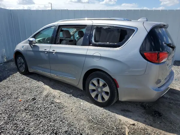 2C4RC1N71JR212777 2018 CHRYSLER PACIFICA - Image 2