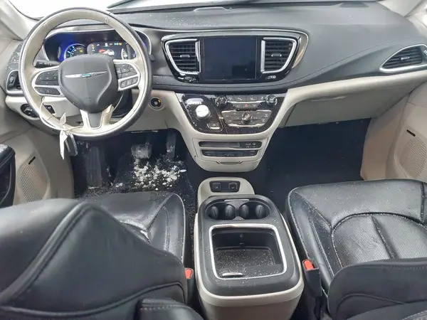 2C4RC1N71JR213461 2018 CHRYSLER PACIFICA - Image 8