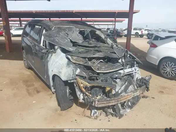 2C4RC1N71JR278181 2018 CHRYSLER PACIFICA - Image 1