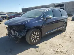 2C4RC1N71KR645663 2019 CHRYSLER PACIFICA