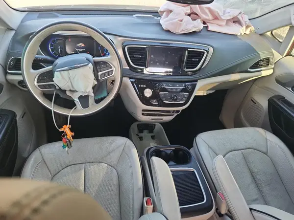 2C4RC1N71KR705912 2019 CHRYSLER PACIFICA - Image 8