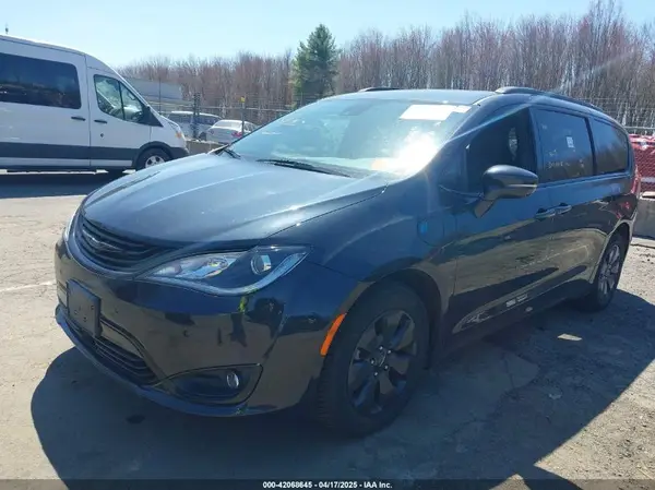 2C4RC1N71KR722189 2019 CHRYSLER PACIFICA - Image 2
