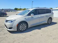 2C4RC1N71LR124573 2020 CHRYSLER PACIFICA