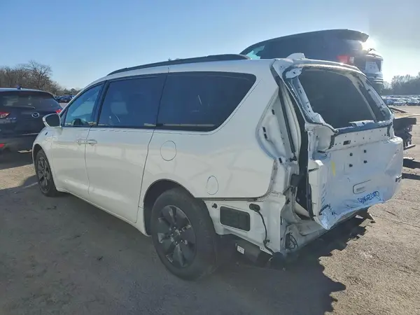 2C4RC1N71LR267474 2020 CHRYSLER PACIFICA - Image 2