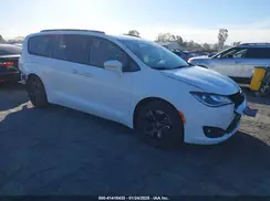 2C4RC1N71LR270455 2020 CHRYSLER PACIFICA