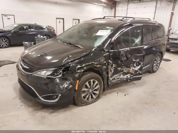 2C4RC1N71LR277857 2020 CHRYSLER PACIFICA - Image 2