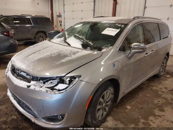 2C4RC1N71LR287742 2020 CHRYSLER PACIFICA - Image 2