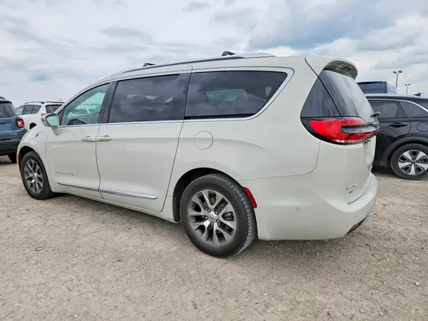 2C4RC1N71MR519001 2021 CHRYSLER PACIFICA - Image 2