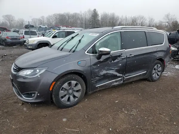 2C4RC1N72JR169695 2018 CHRYSLER PACIFICA - Image 1